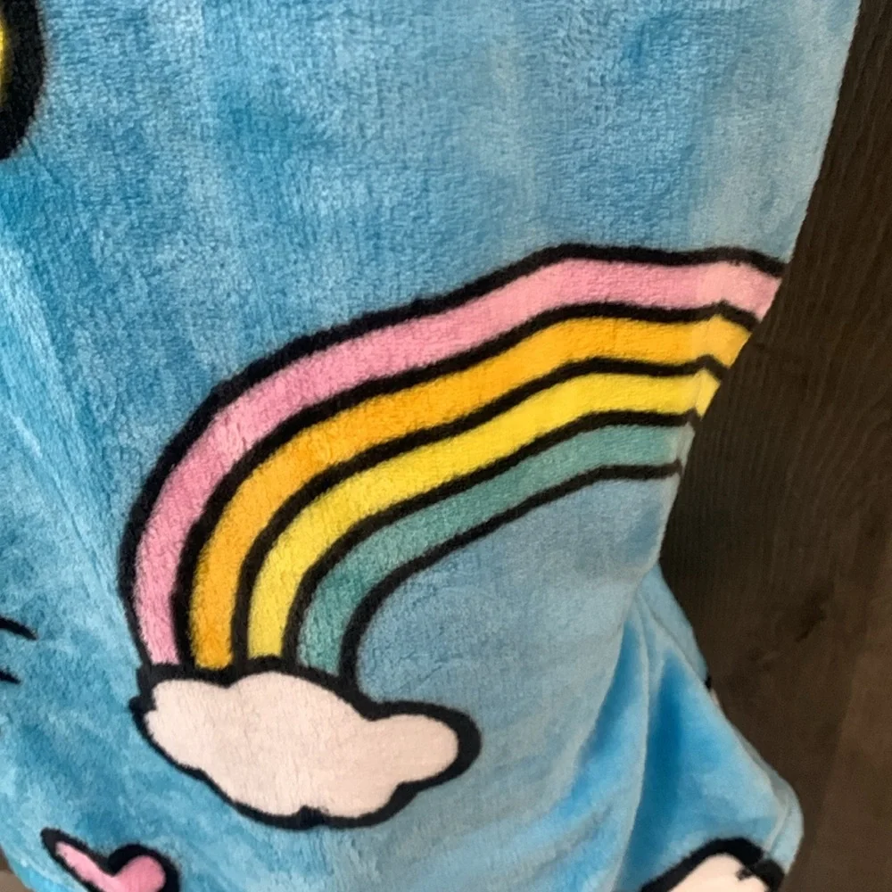 New Hello Kitty & Rainbows Bright Blue Plush 60 x 70 Throw Blanket With Tag